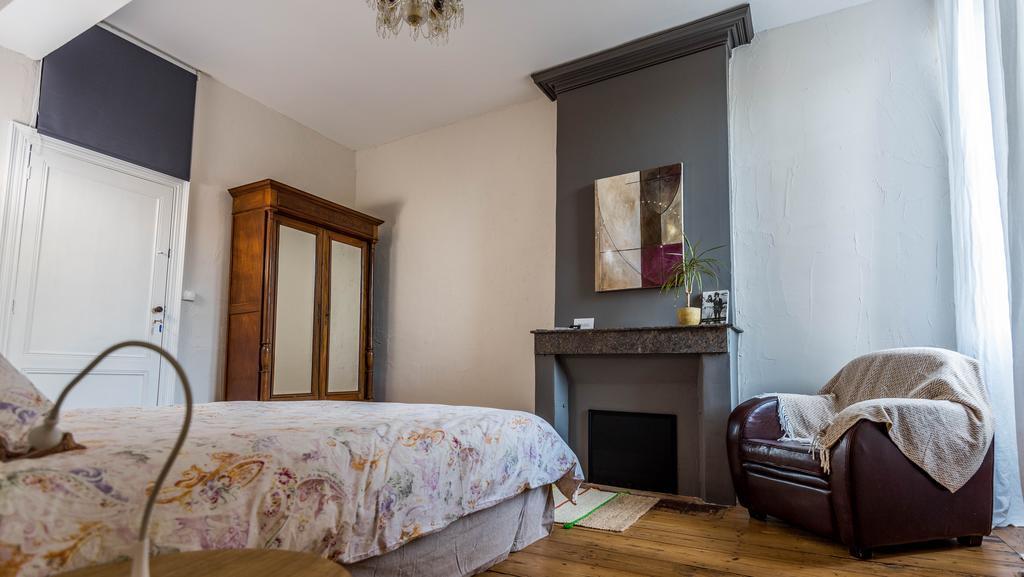 Chambres D'Hotes Le Relais Des Remparts Rions Exterior foto